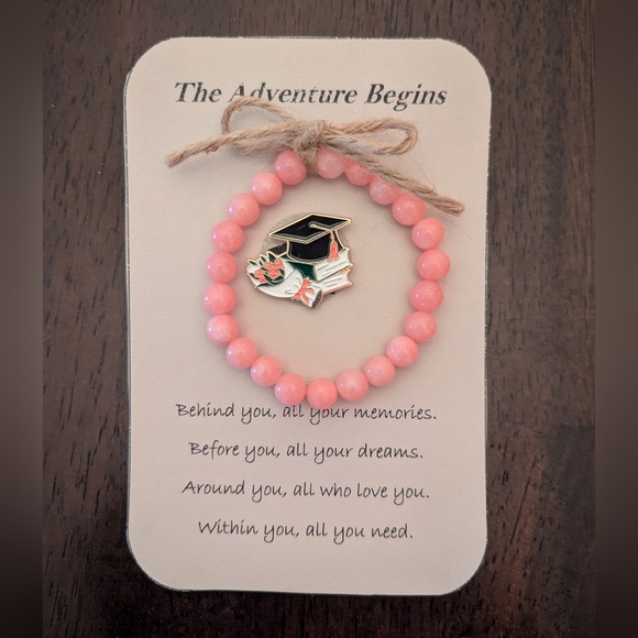 Graduation - Enamel Pin & Bracelet Set - Picture 5 of 5